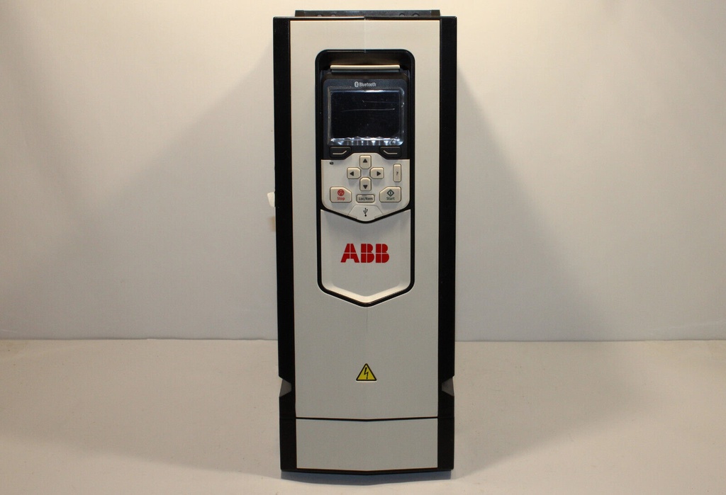 ABB ACS880-01-017A-3+E200 Drive 17A