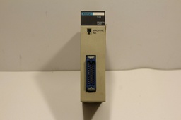 [B02-2-3/A917] Omron C200H-AD002 A/D Unit