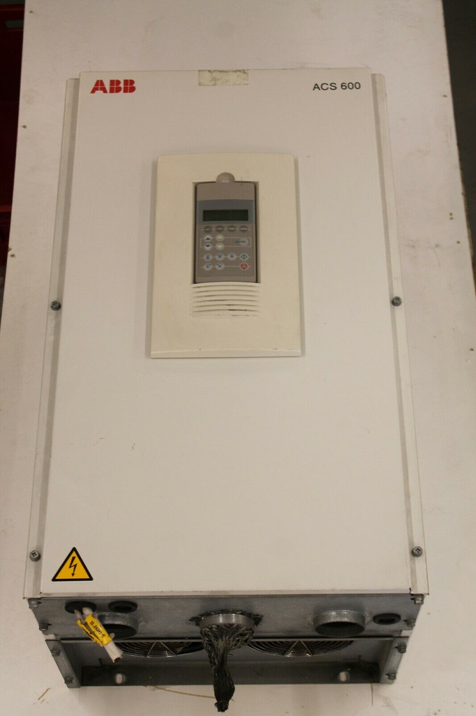 ABB ACS601-0100-3 Drive 147A