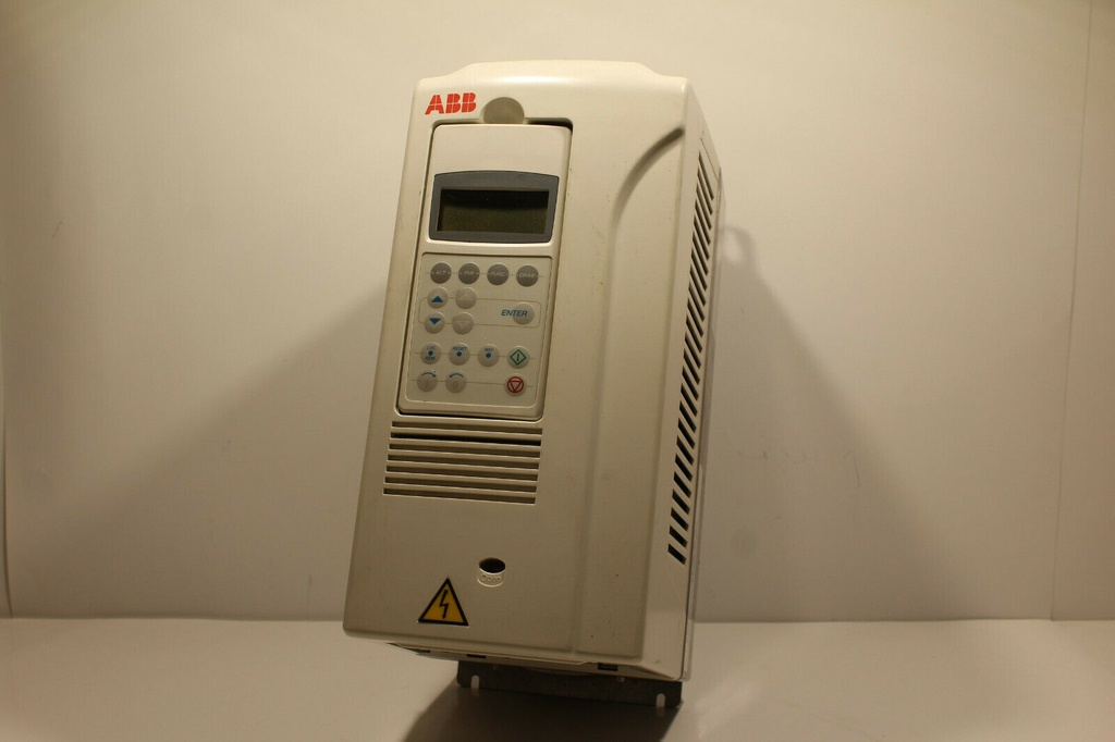 ABB ACS800-01-0004-5+R701 Drive